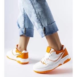 D/GMR Weiße und orangefarbene Barrette-Sneaker 2