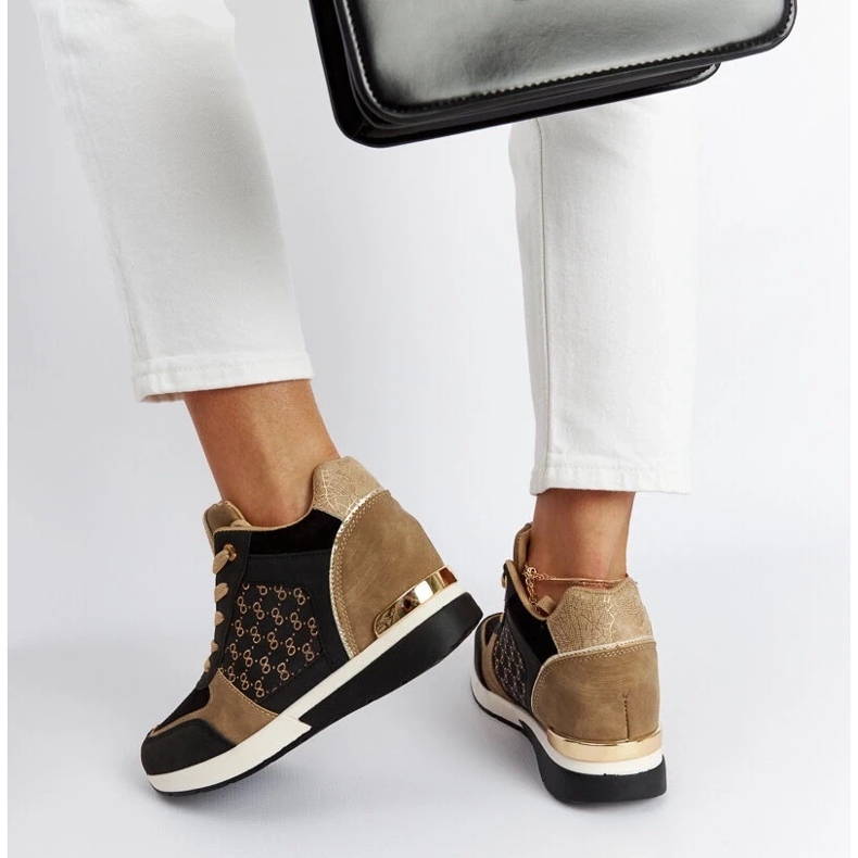 D/GMR Schwarze, kastanienbraune Keilsneaker 2