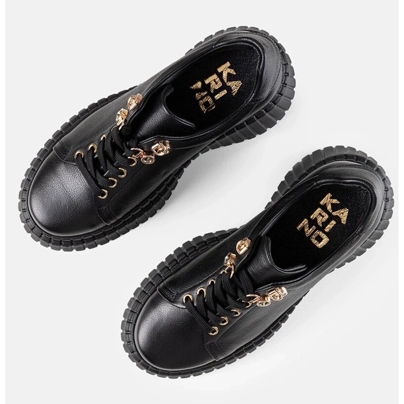 D/GMR Schwarze Leder -Turnschuhe auf der Karino -Plattform 2