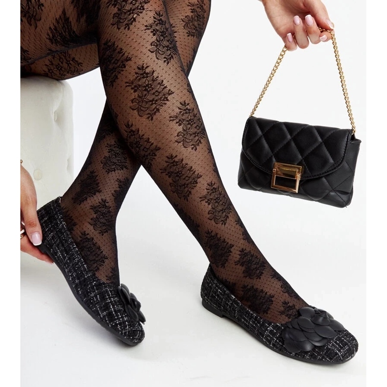 D/GMR Schwarze Ballerinas mit dekorativer Mateja-Blume 1