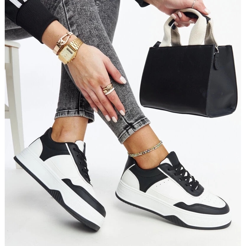 D/GMR Weiß-schwarze Sneaker mit dicker Rumai-Sohle 2