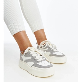 Grau-weiße Leder-Turnschuhe auf einer dicken Kawthar-Sohle 2