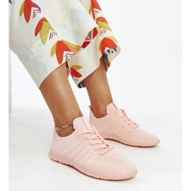 Rosa Shukornia-Sportsneaker 2