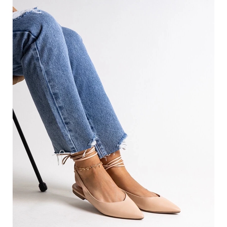 D/CEO Beigefarbene Ballerinas mit Schnürung aus Batra-Öko-Leder 2