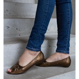 D/CEO Braune durchbrochene Ballerinas mit offener Spitze von Ursull 2