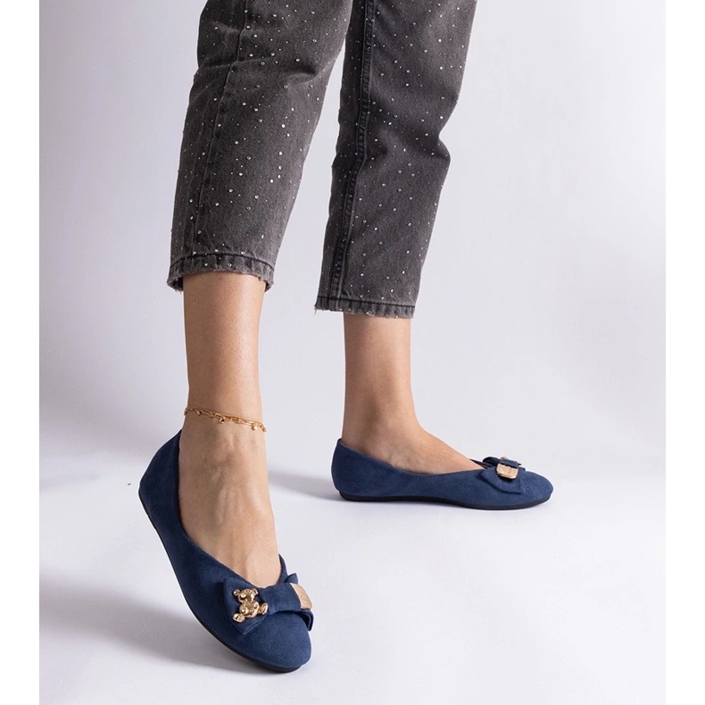 D/CEO Marineblaue Ballerinas, verziert mit einer Esdras-Schleife und einer Brosche 2