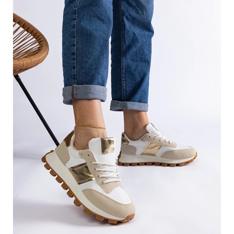 D/CEO Beigefarbene Sneaker mit sichtbarem Restia-Schutz 2