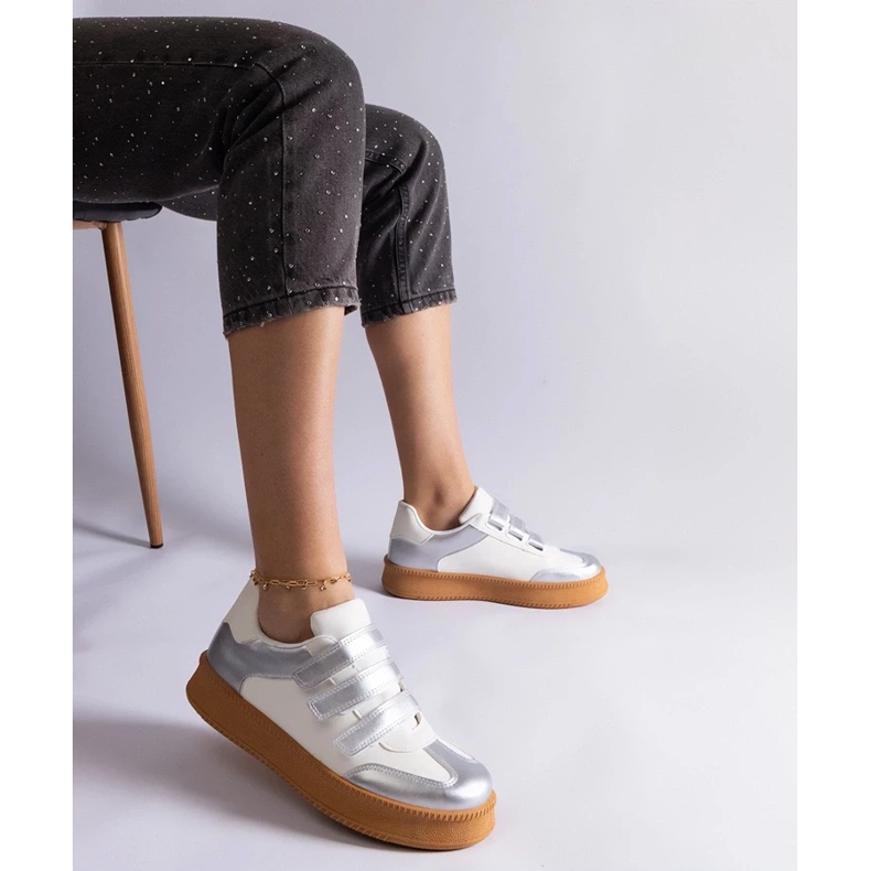 D/CEO Mena-Sneaker in Silber mit Klettverschluss 2