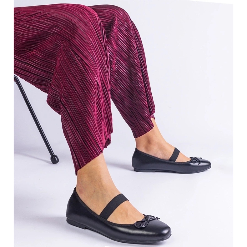 D/CEO Schwarze Ballerinas mit einer elastischen Band und einem dekorativen Newton -Bogen 1