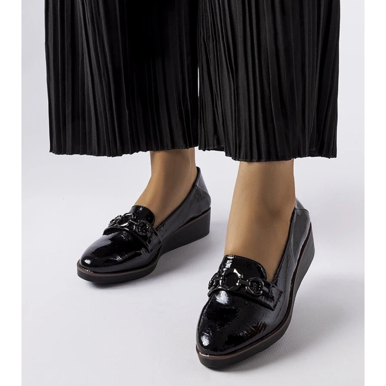 D/CEO Schwarze Lack-Loafer mit Keilabsatz von Erin 1