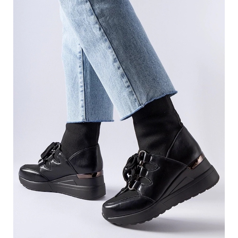 D/CEO Schwarze Rochon-Sockenstiefel mit Keilabsatz 2