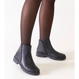 D/CEO Schwarze Stiefeletten mit Metalleinsätzen, Branda-Faux-Wildleder 1