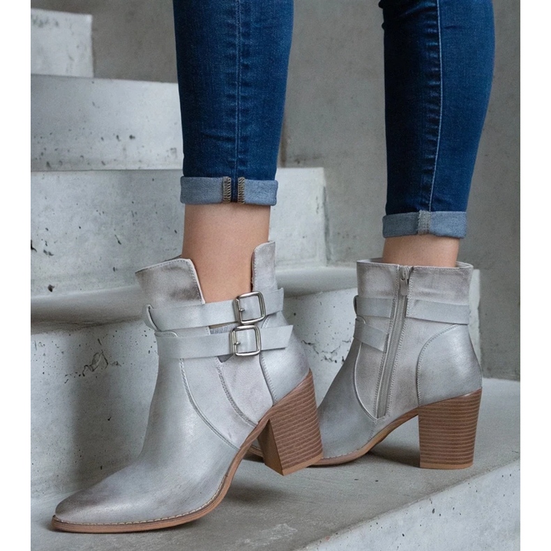 D/CEO Silberne Stiefeletten mit hohem Absatz, verziert mit einem Driss-Ausschnitt 1