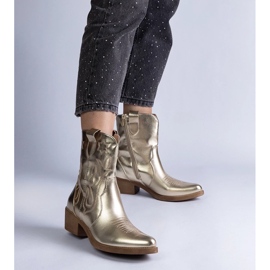 D/CEO Golden Stiefel Frauen Cowboy -Stiefel auf dem Madallic -Knöchelpfosten von Madallic 2