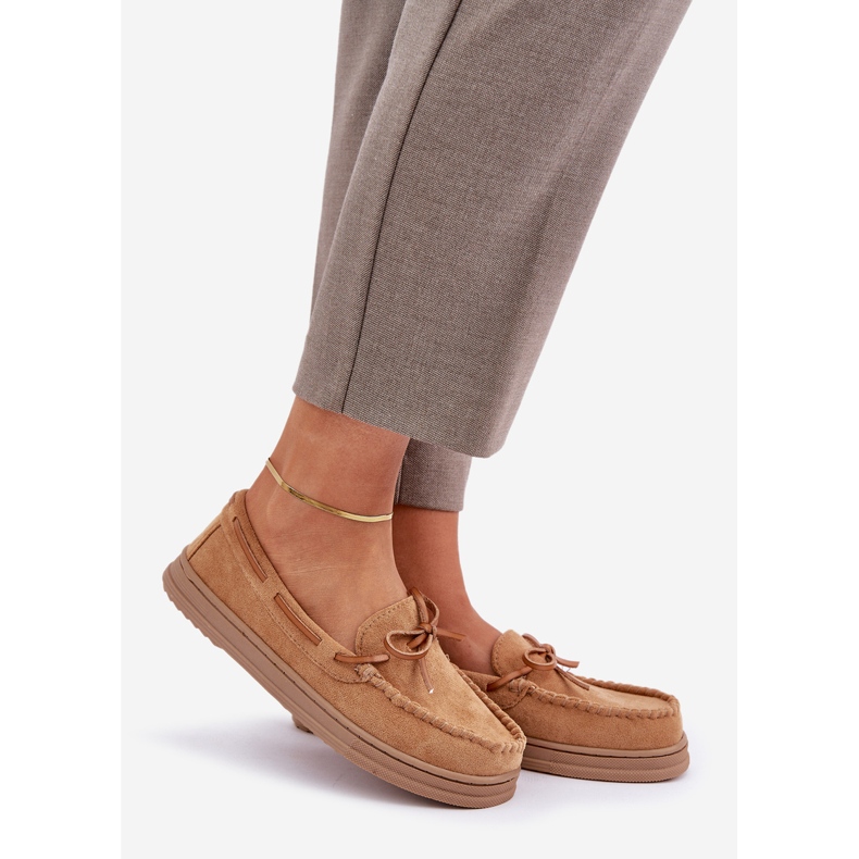 Frauen -Slipper auf einem flachen Einzelkamel braun 1