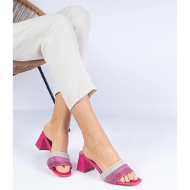 Pink Elegante Flip Flops auf der Säule mit Zirkonen rosa 1