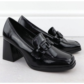 Schuhe auf dem Potocki SZ12553 -Pfosten mit einer schwarzen Dekoration 2