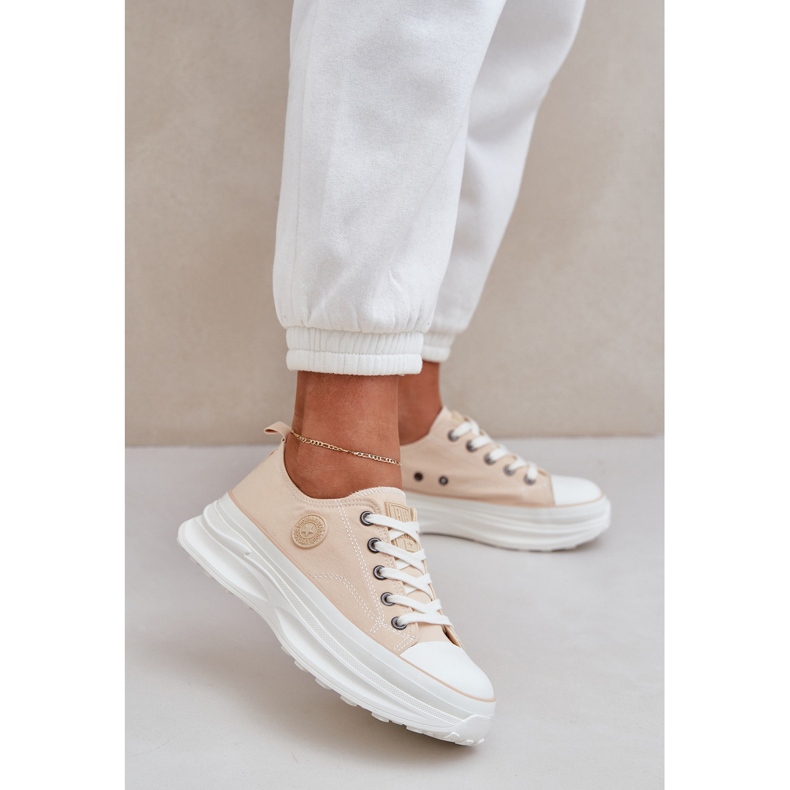 Big Star Frauen -Sneaker auf dem massiven alleinigen großen Star NN274127 Beige 2