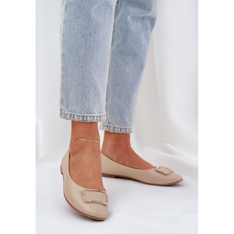 Öko -Leder -Ballerinas mit beige Dekoration 2