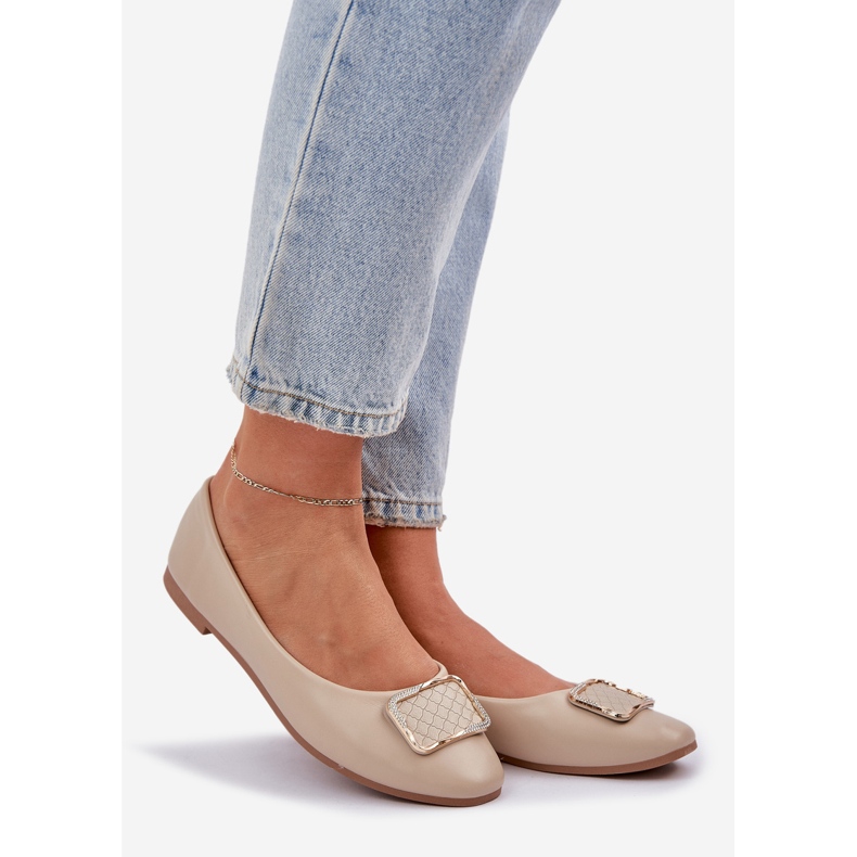 Öko -Leder -Ballerinas mit beige Dekoration 1