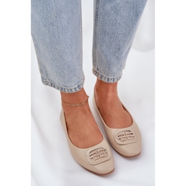 Ballerinas auf einer flachen Sohle mit einer Verzierung für 58p Beige 5