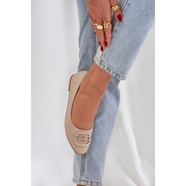 Ballerinas auf einer flachen Sohle mit einer Verzierung für 58p Beige 6