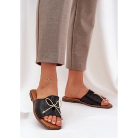 Flat Sohle Flip Flops mit einem dekorativen schwarzen Bug 2