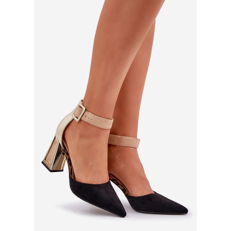 Sandalen auf der Säule mit spitzen Zehen schwarz 1