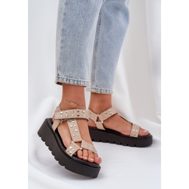 Dekorierte Sandalen auf der beige Plattform 2