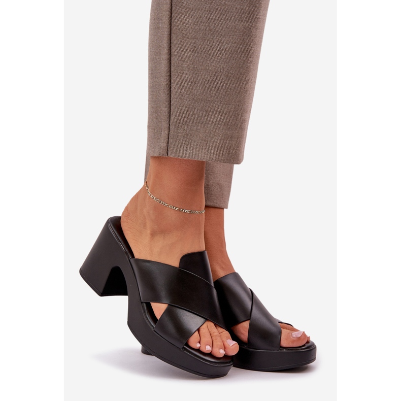 Lightwear Flip -Flops auf der Öko -Ledersäule schwarz 1