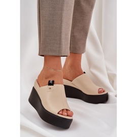 Hausschuhe auf der Plattform und Keilöco Leder Beige 2