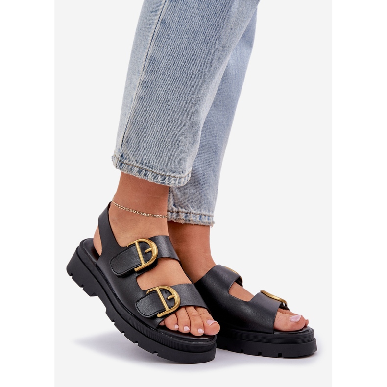 Öko -Ledersandalen mit schwarzen Klemmen 1