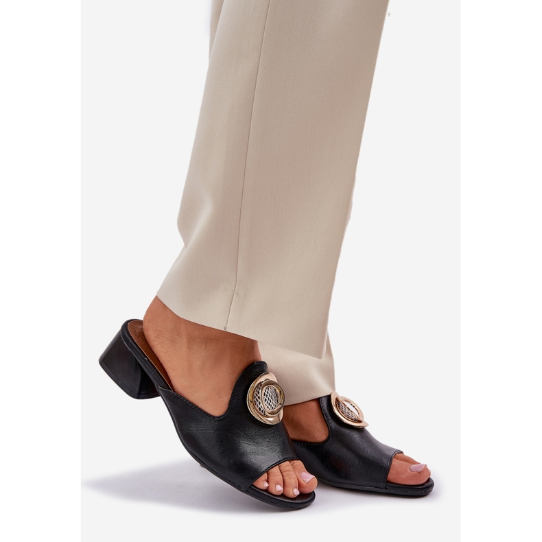 Jezzi Elegante Frauen mit einer schwarzen Dekoration von Frauen mit schwarzen Dekorationen 1