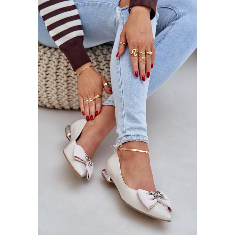 Laura Messi Elegante Leder -Frauenpumpen mit einem Laurea Messi 2893 Beige Bogen 2