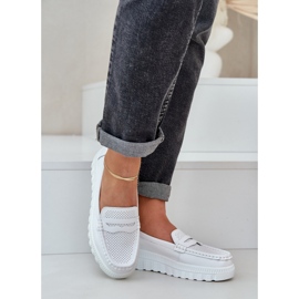 Openwork -Leder -Ladung von Frauen auf weißer Plattform 3
