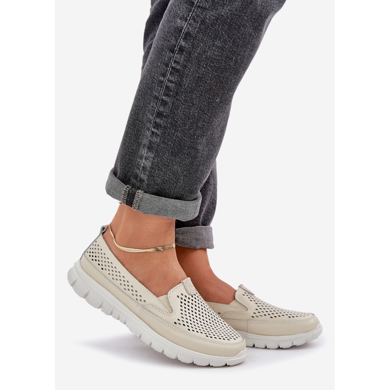 Leichte Leder offene Frauen -Slebende auf der Plattform Beige 1