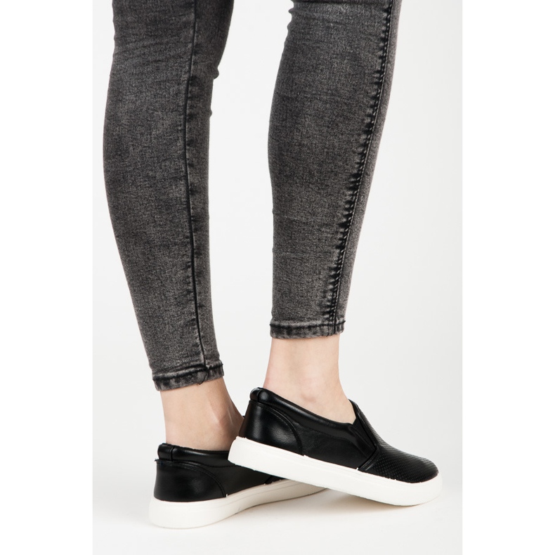 Durchbrochene Slipons schwarz 1