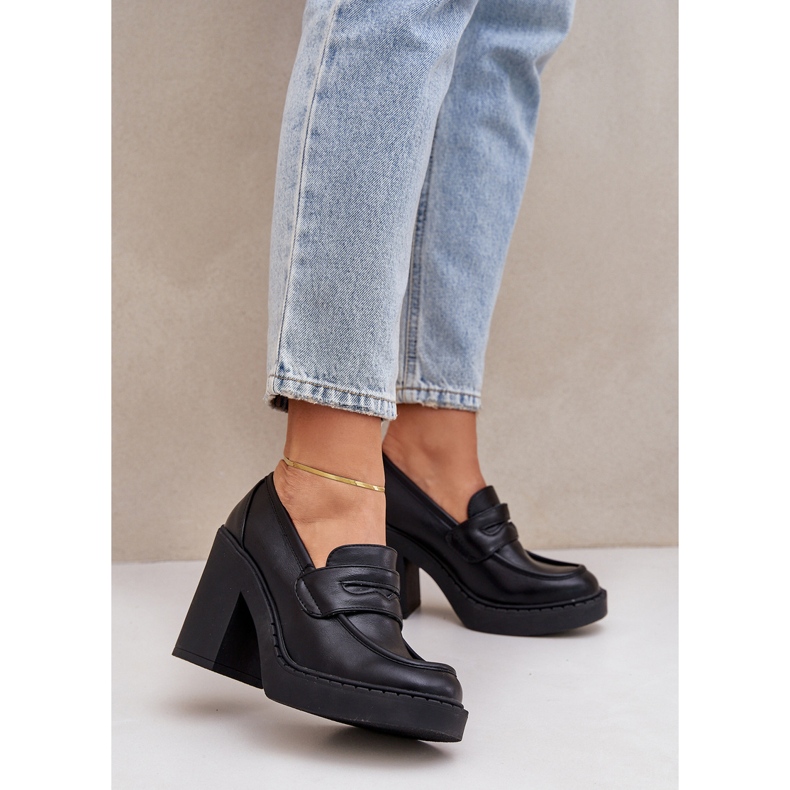 Pumpen auf einer massiven Säule mit Öko -Lederschwarz 2