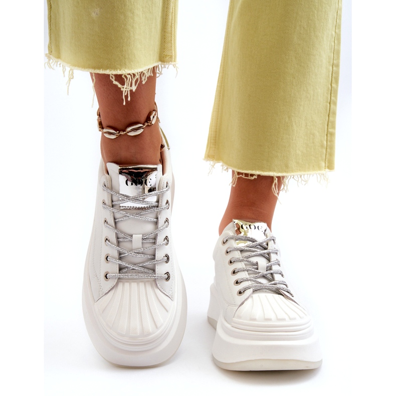 Frauensportleder -Sneaker auf Goe NN2N4033 Weiße Plattform 4