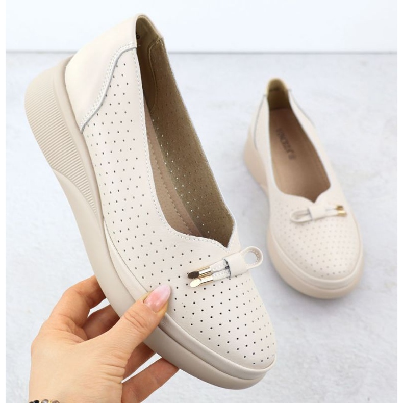 Schuhe auf der Vinceza 7896 Beige Openwork -Plattform 1