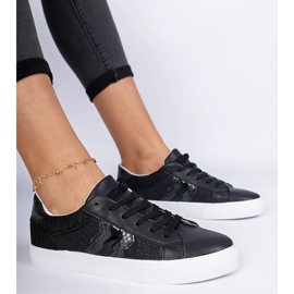 Schwarze Turnschuhe mit einem Tiermotiv, das mit Glitzer verziert ist 3