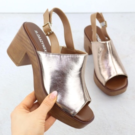 Frauensandalen auf dem Złote Post M. Daszyński MR23126-7 golden 1