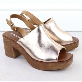 Frauensandalen auf dem Złote Post M. Daszyński MR23126-7 golden 2