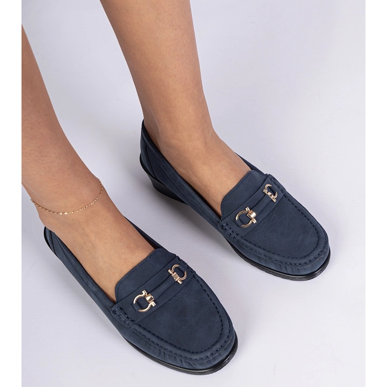 Marine -Frauenkeilmandes mit einem matten Finish blau 1