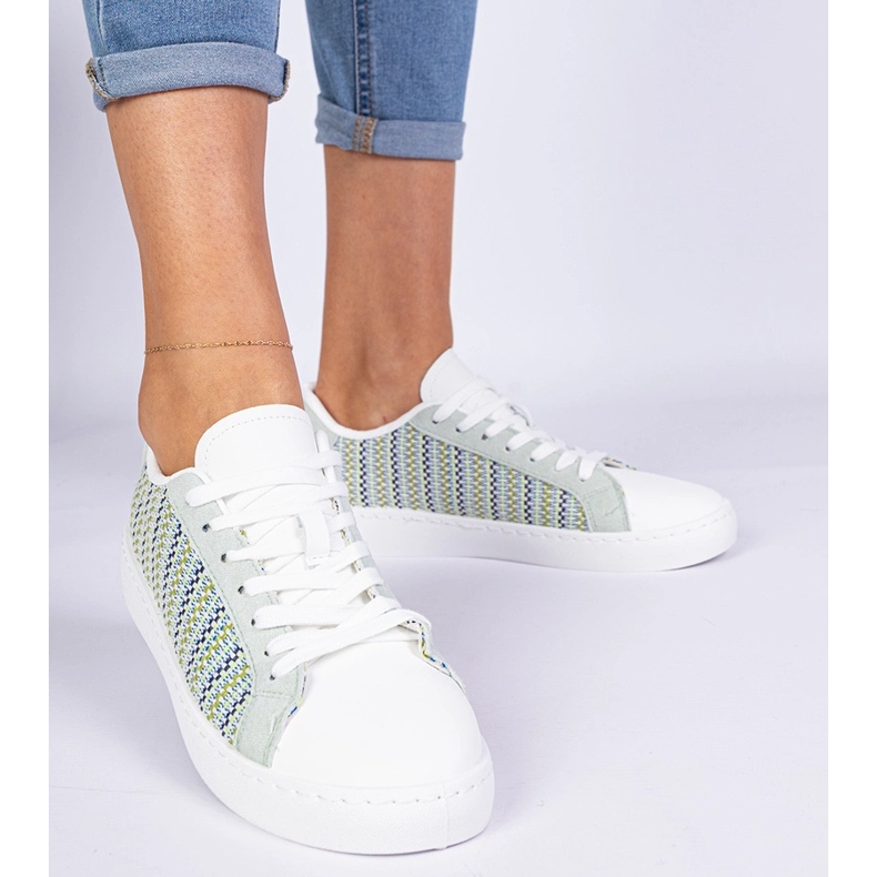 Materielle Turnschuhe für grüne Frauen 1