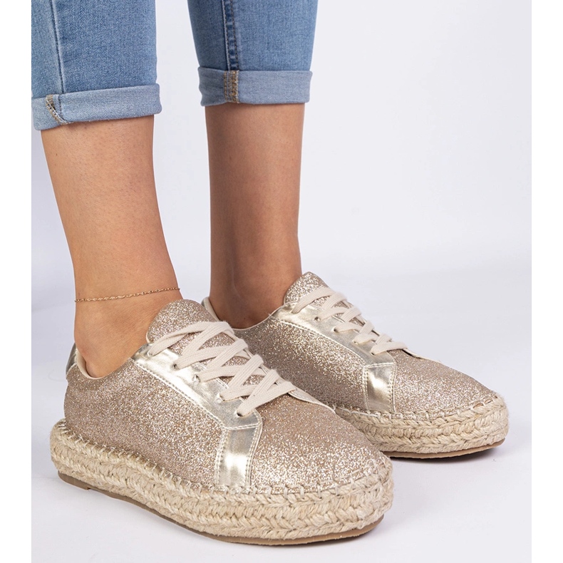 Espadrilles für goldene Frauen mit Glitzer dekoriert 2