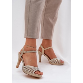 D&A Sandalen an einer Pin mit Dekoration und Glitzer D &amp; A MR1038-33 Gold golden 2