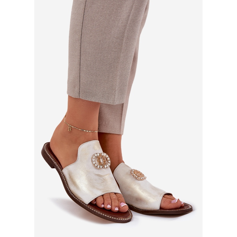 Elegante Leder -Frauen -Flip -Flops mit einem Zazoo 3008 Zloty, abgewischt golden 1