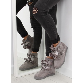 Graue A-79 Graue Turnschuhe 1