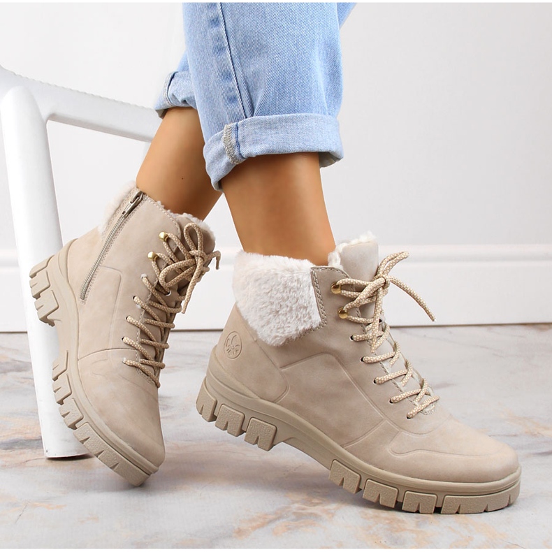 Bequeme, isolierte, beige Damen-Stiefelette von Rieker 2